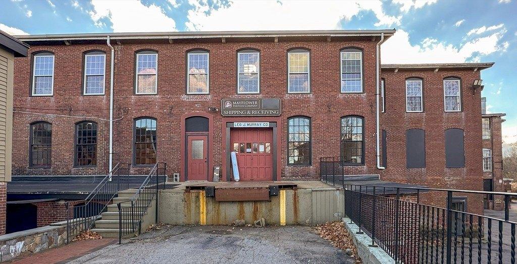 Property Image for 305 Union St C300