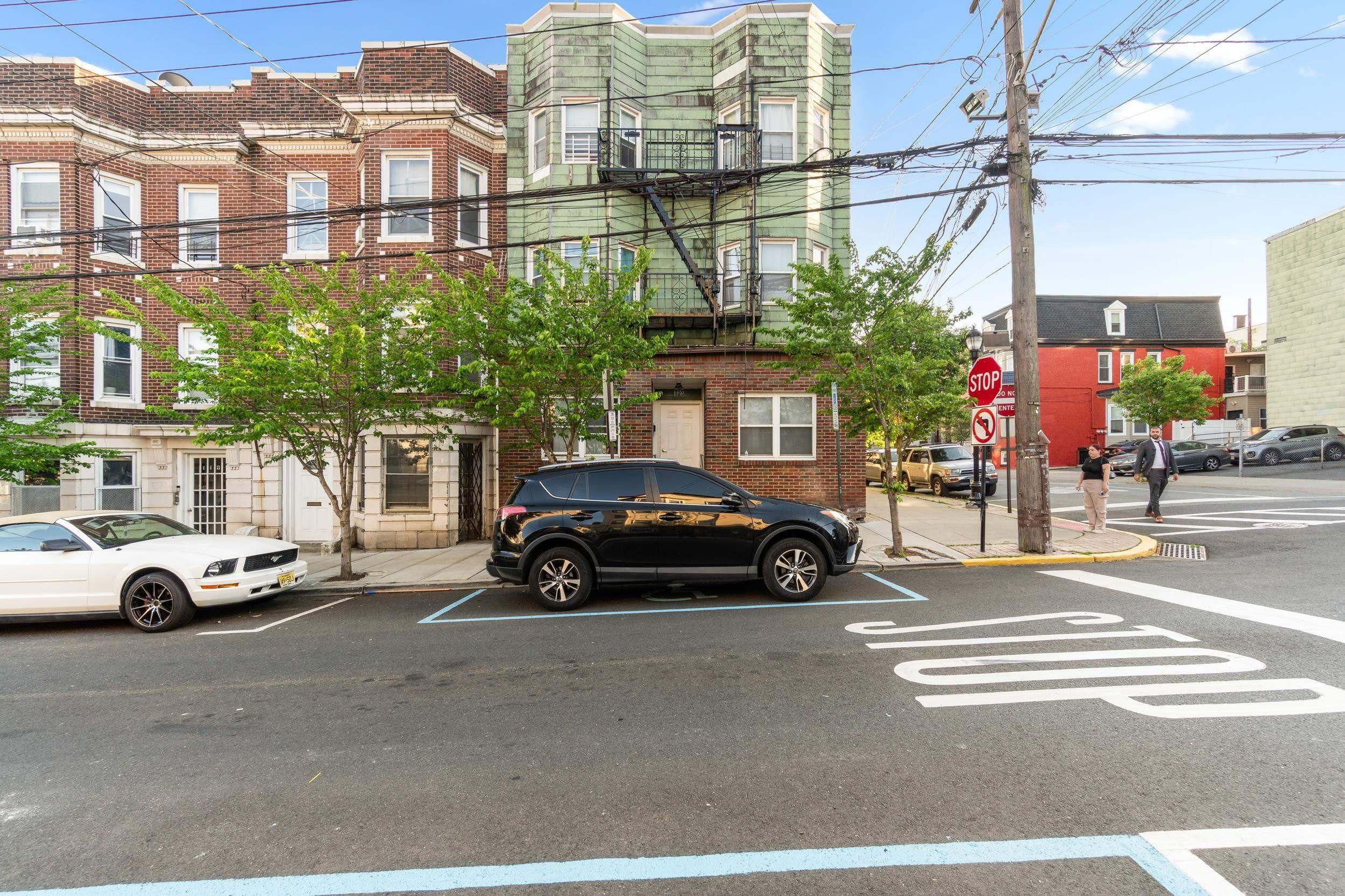Property Image for 123 47th St