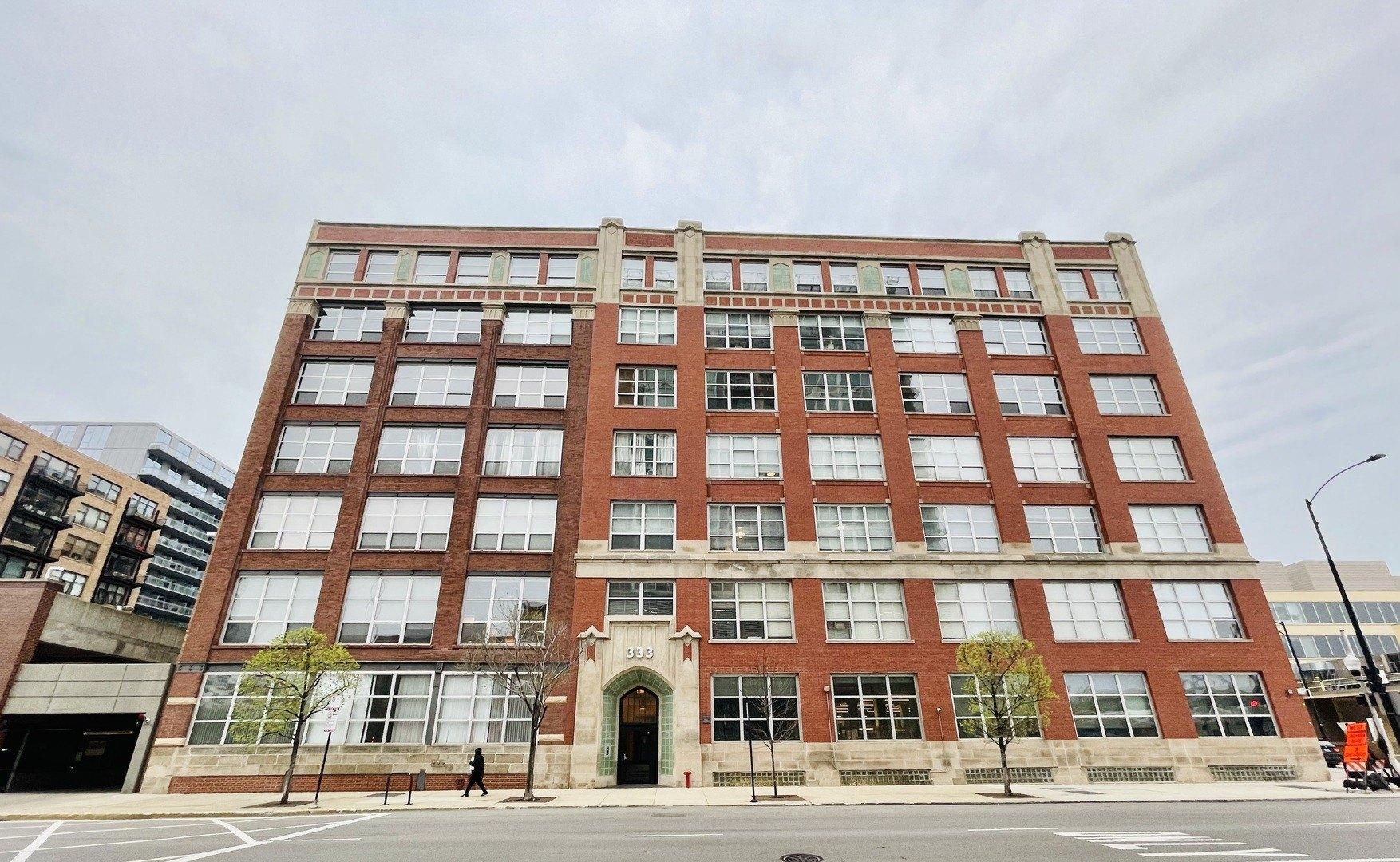 Property Image for 333 S Desplaines Street 614