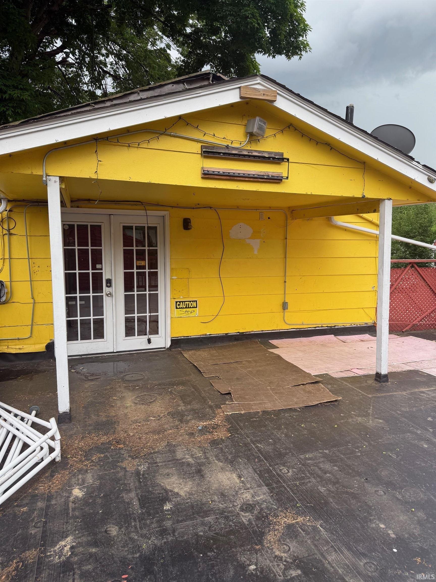 Property Image for 620 W Kirkwood Avenue