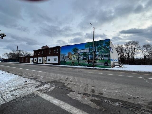 Property Image for 551 W Michigan Avenue