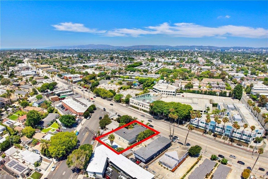 Property Image for 12044 W Washington Boulevard