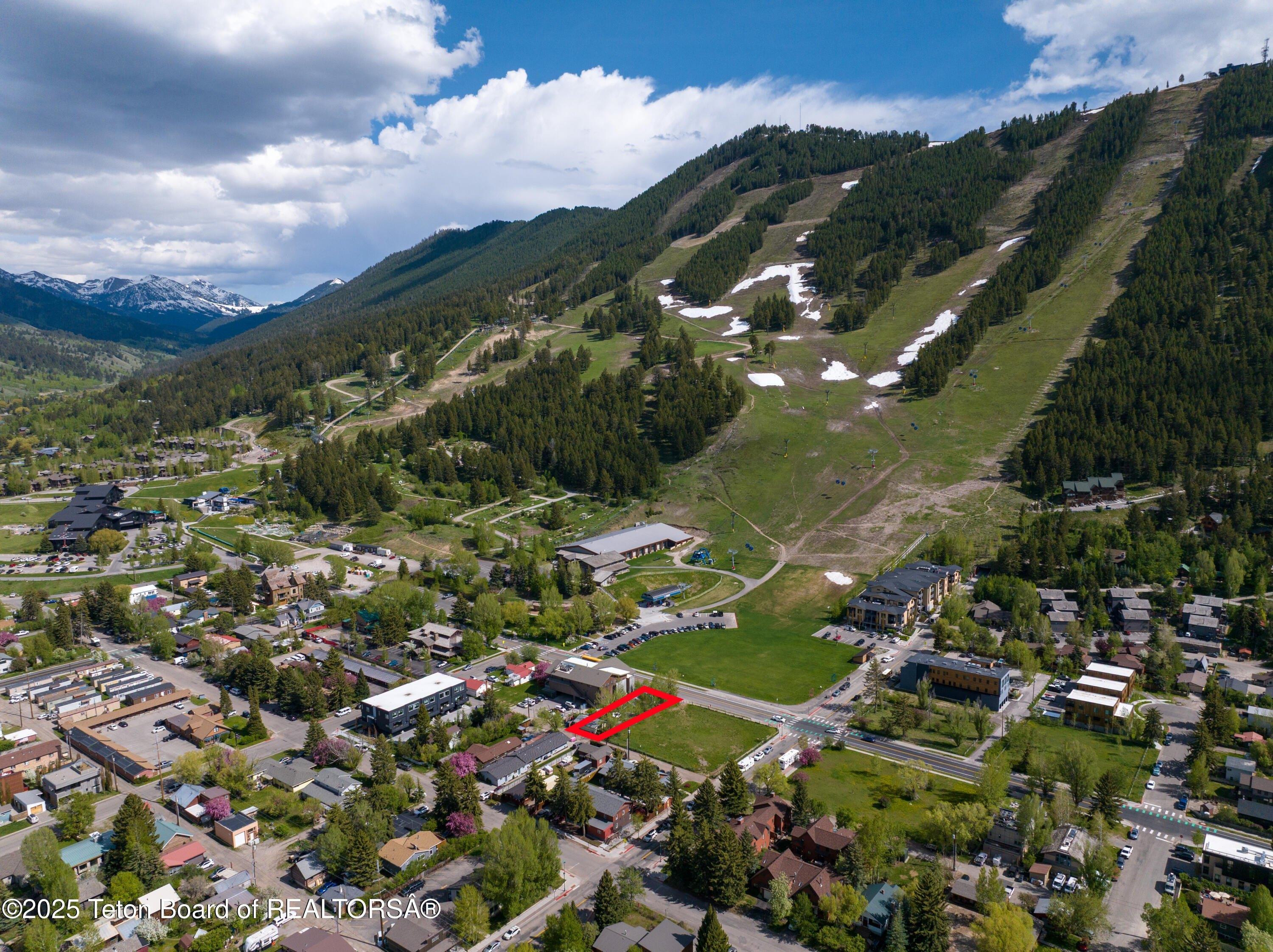 Property Image for 35 E SNOW KING Avenue
