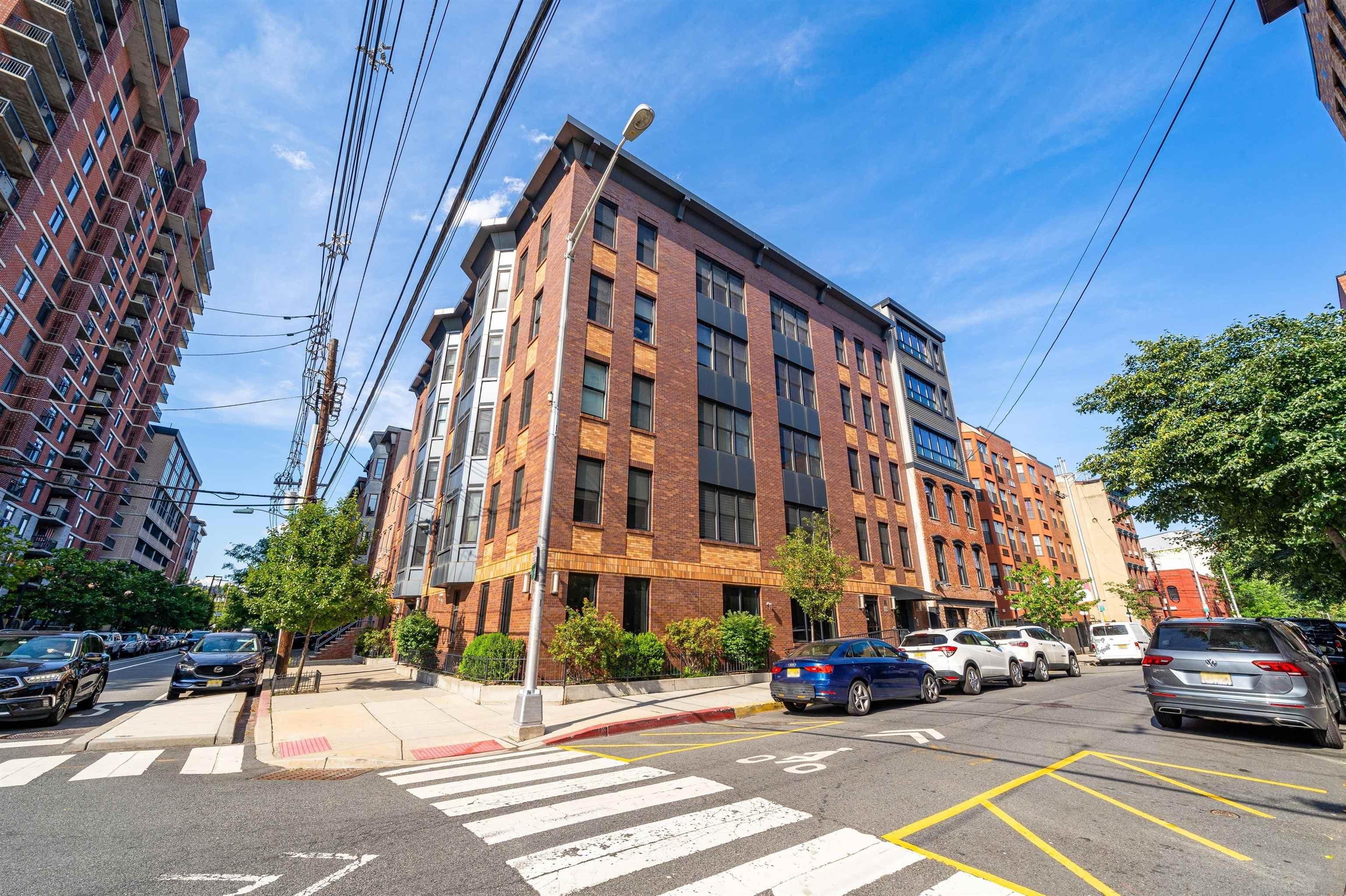Property Image for 662 1st St Com