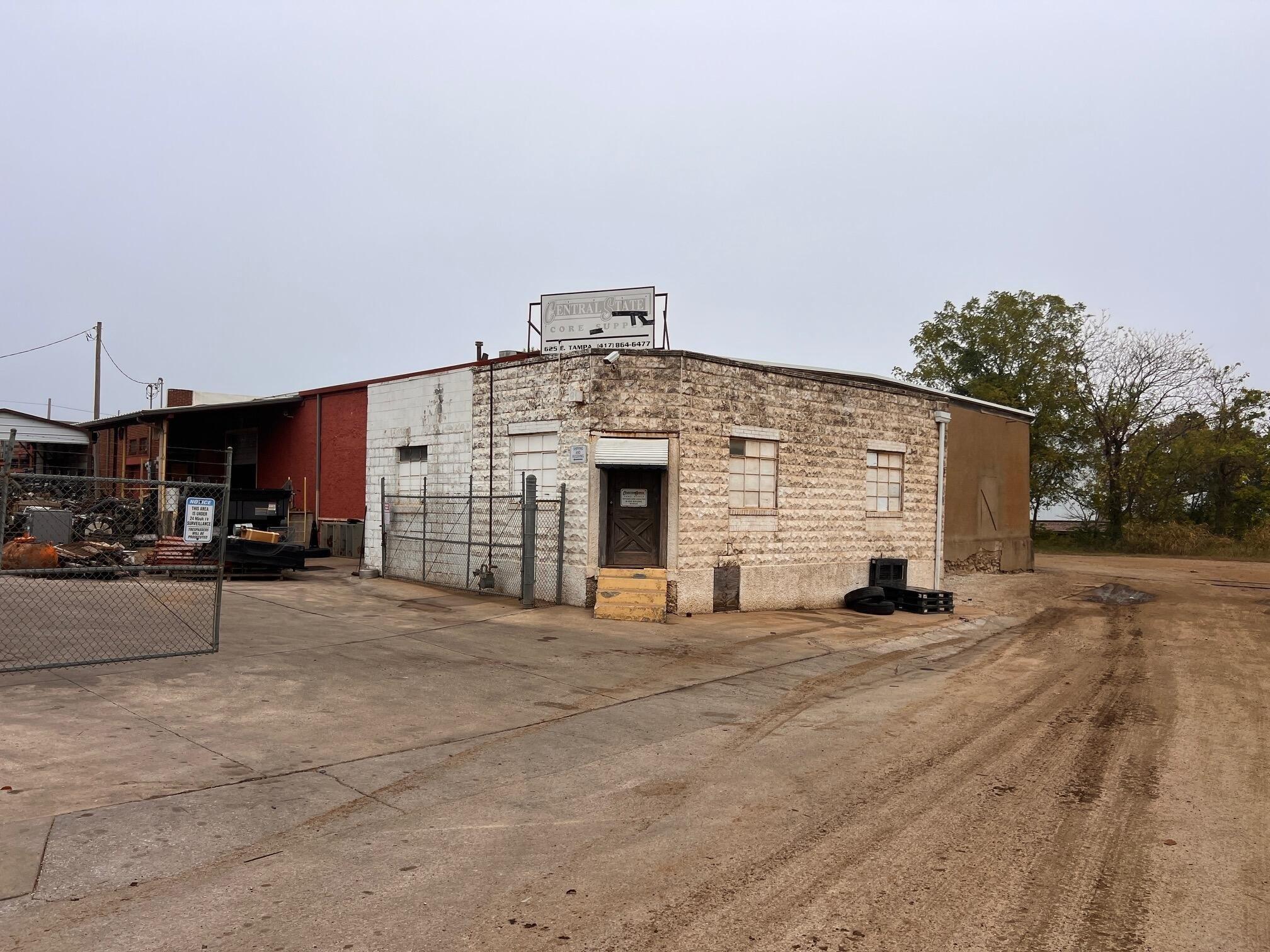 Property Image for 625 E Tampa Street