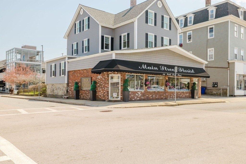 Property Image for 940 S Main St