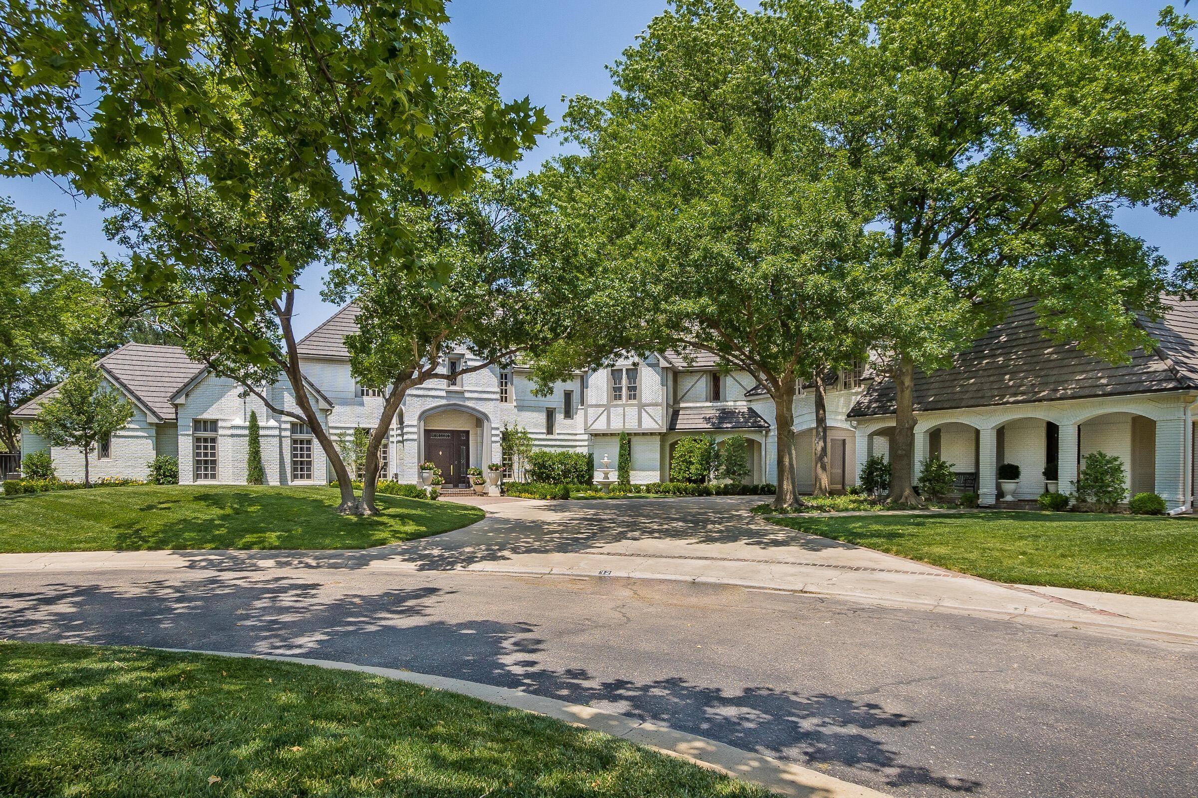 Property Image for 12 CLOISTER Parkway