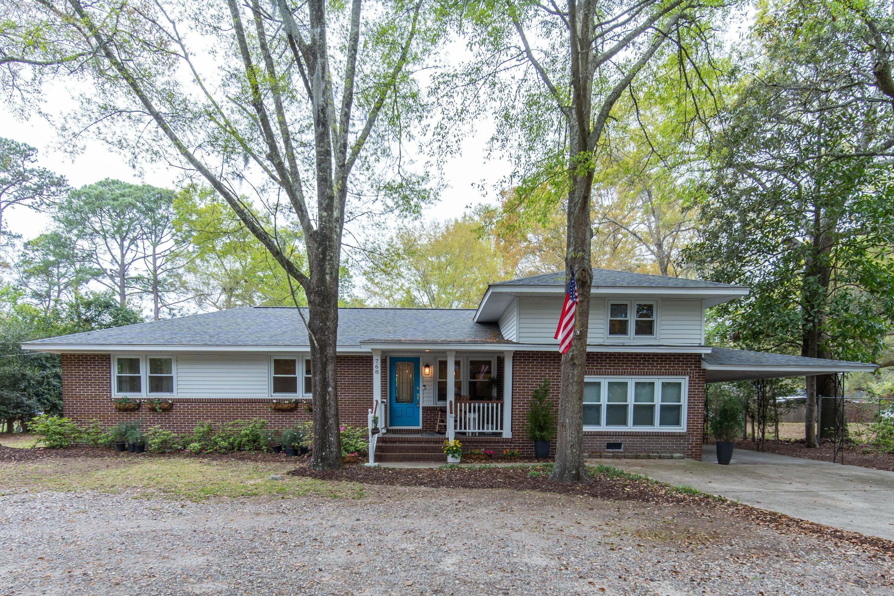 Property Image for 768 Fort Johnson Road