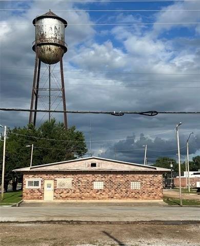 Property Image for 100 S Blackstone