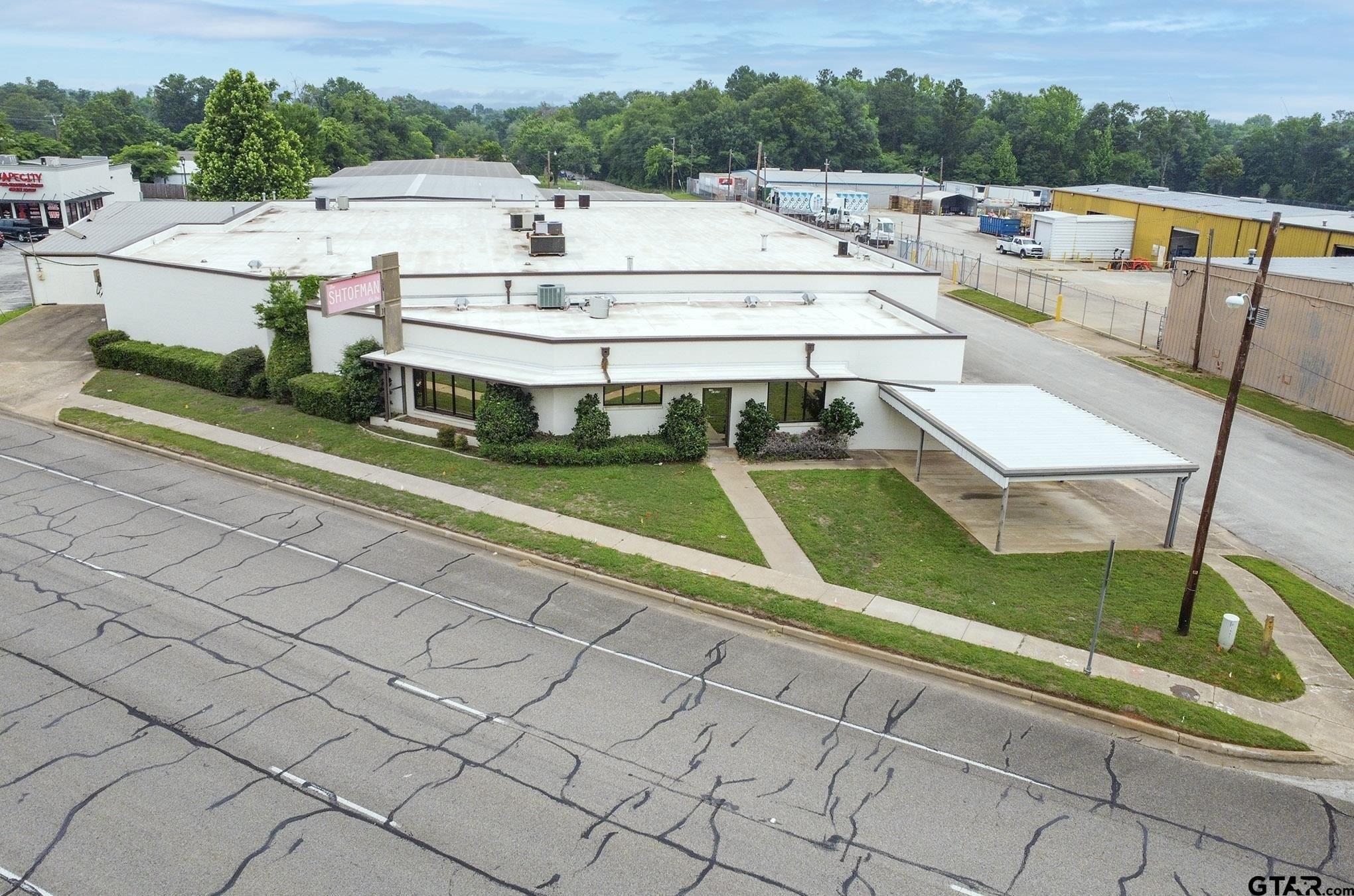 Property Image for 1905 W Gentry Pkwy