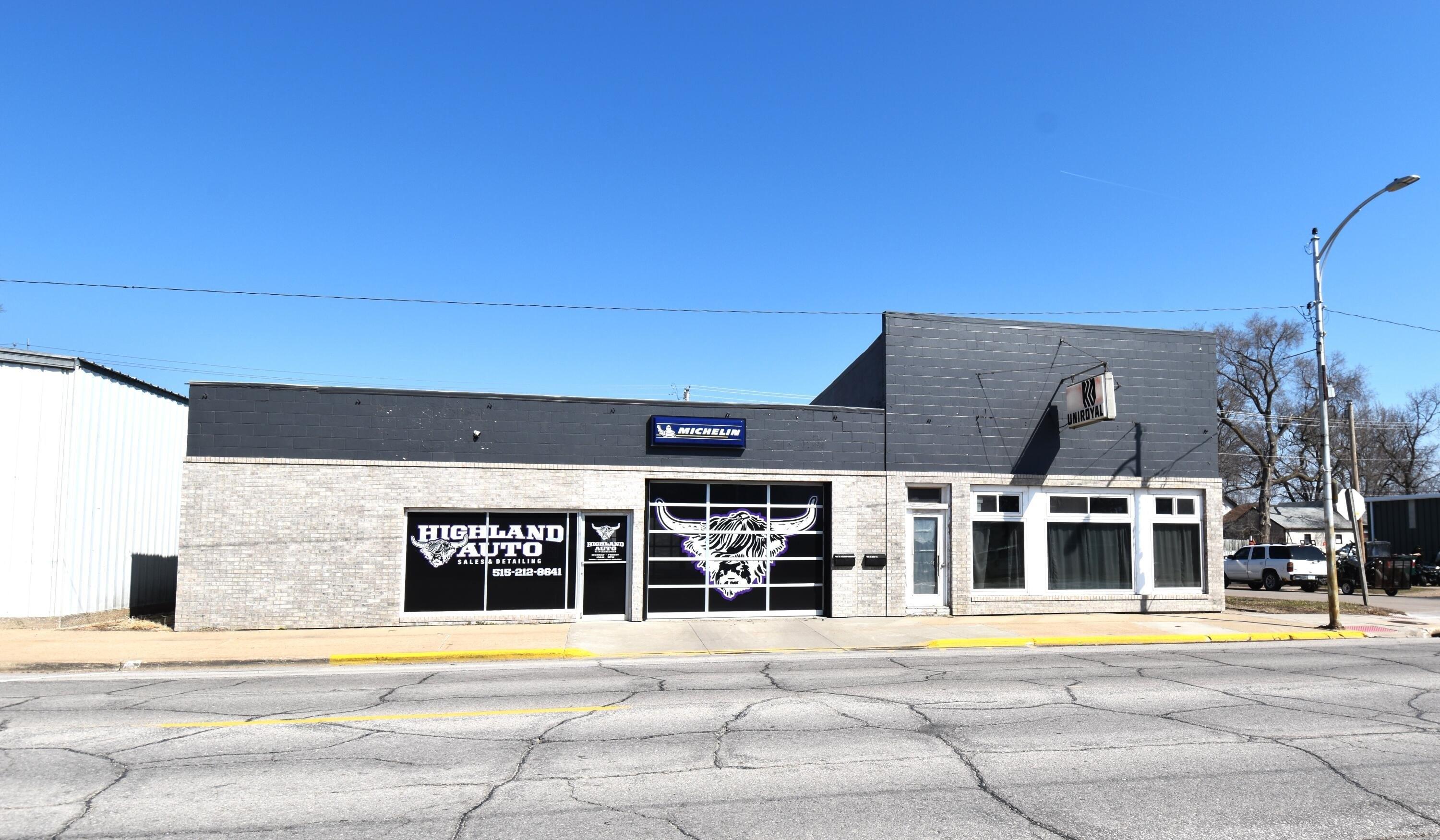 Property Image for 901 W Mamie Eisenhower Avenue