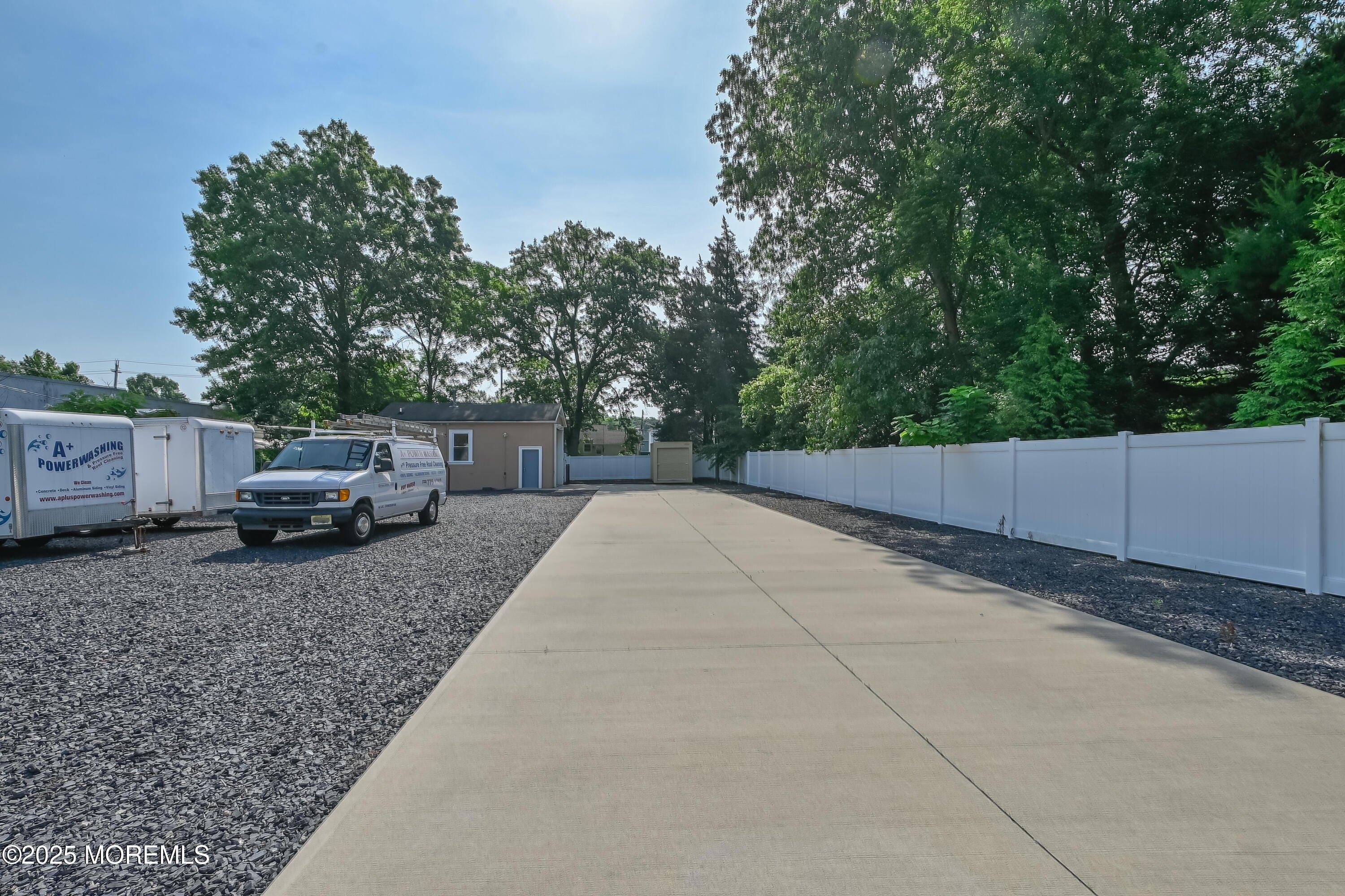 Property Image for 33 Bordentown Trail