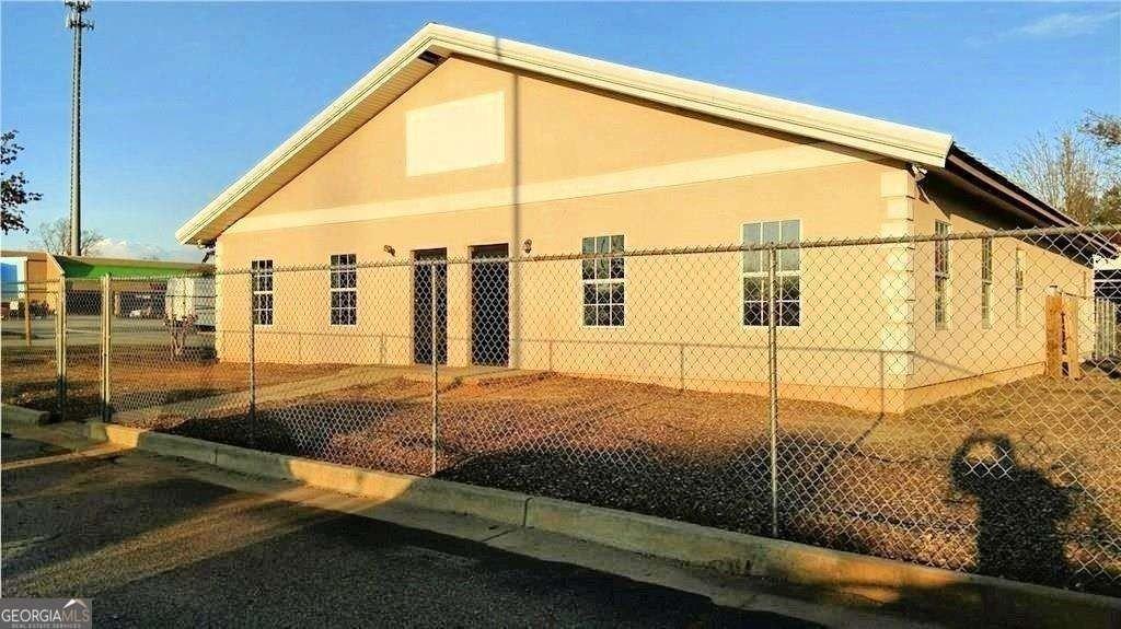 Property Image for 3180 Atlanta