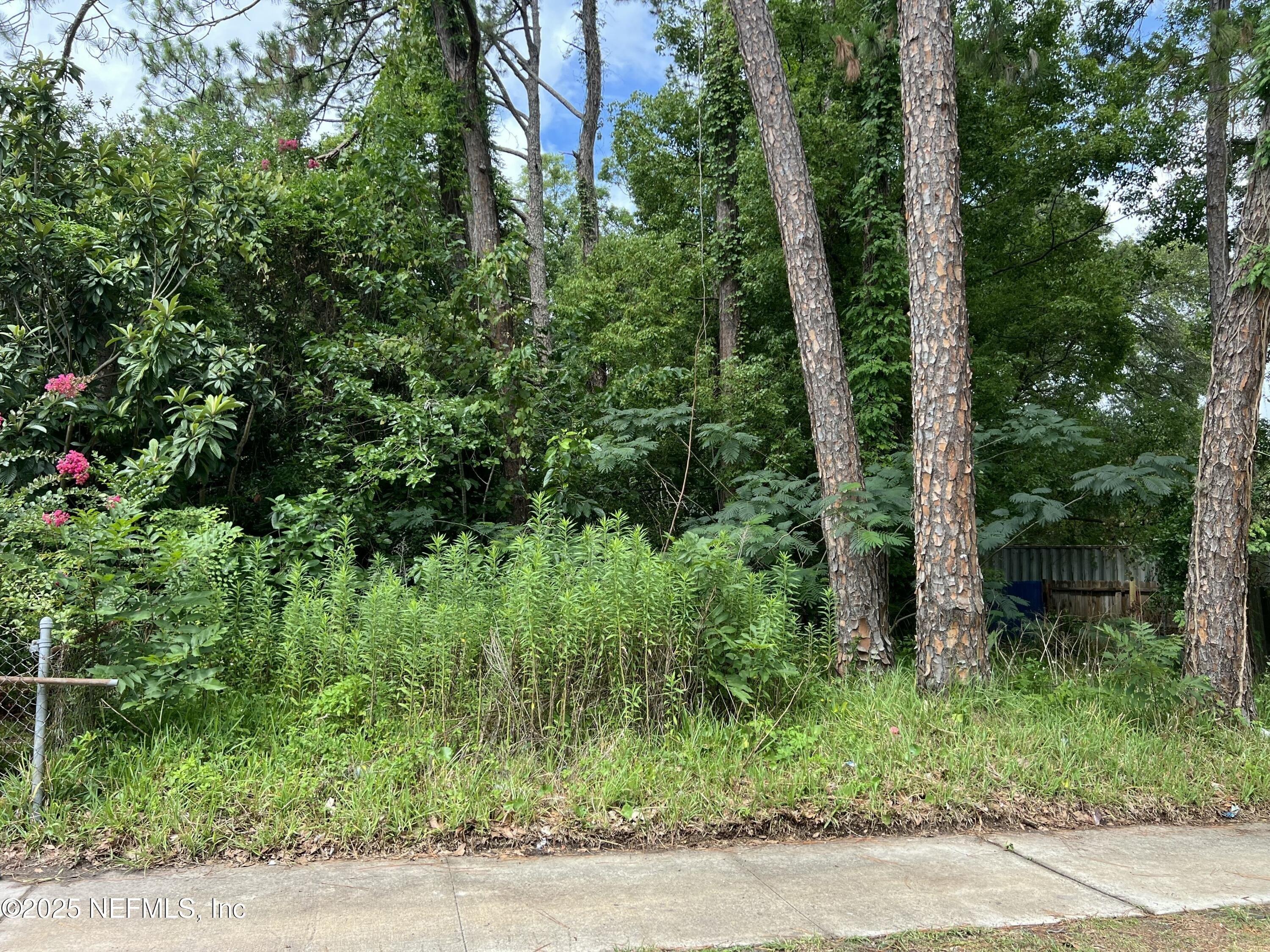 Property Image for MONCRIEF Road