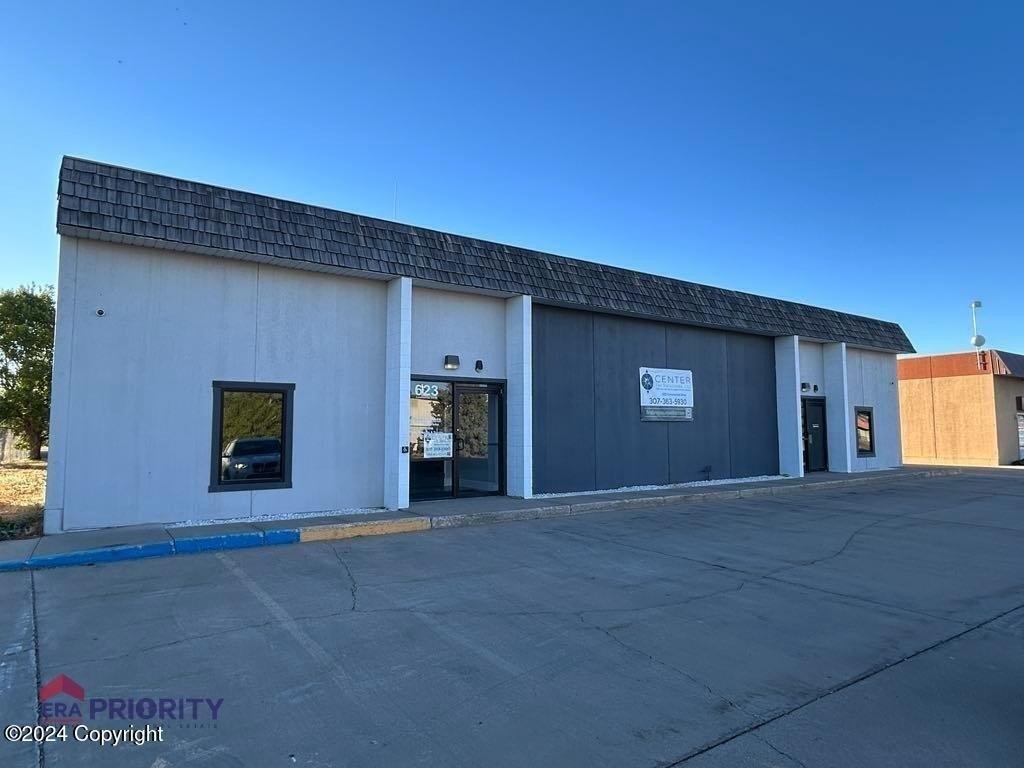 Property Image for 623 Commercial Dr -