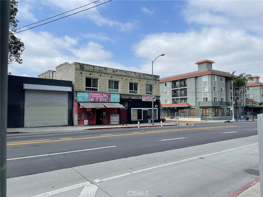 Property Image for 2240 W Temple Street