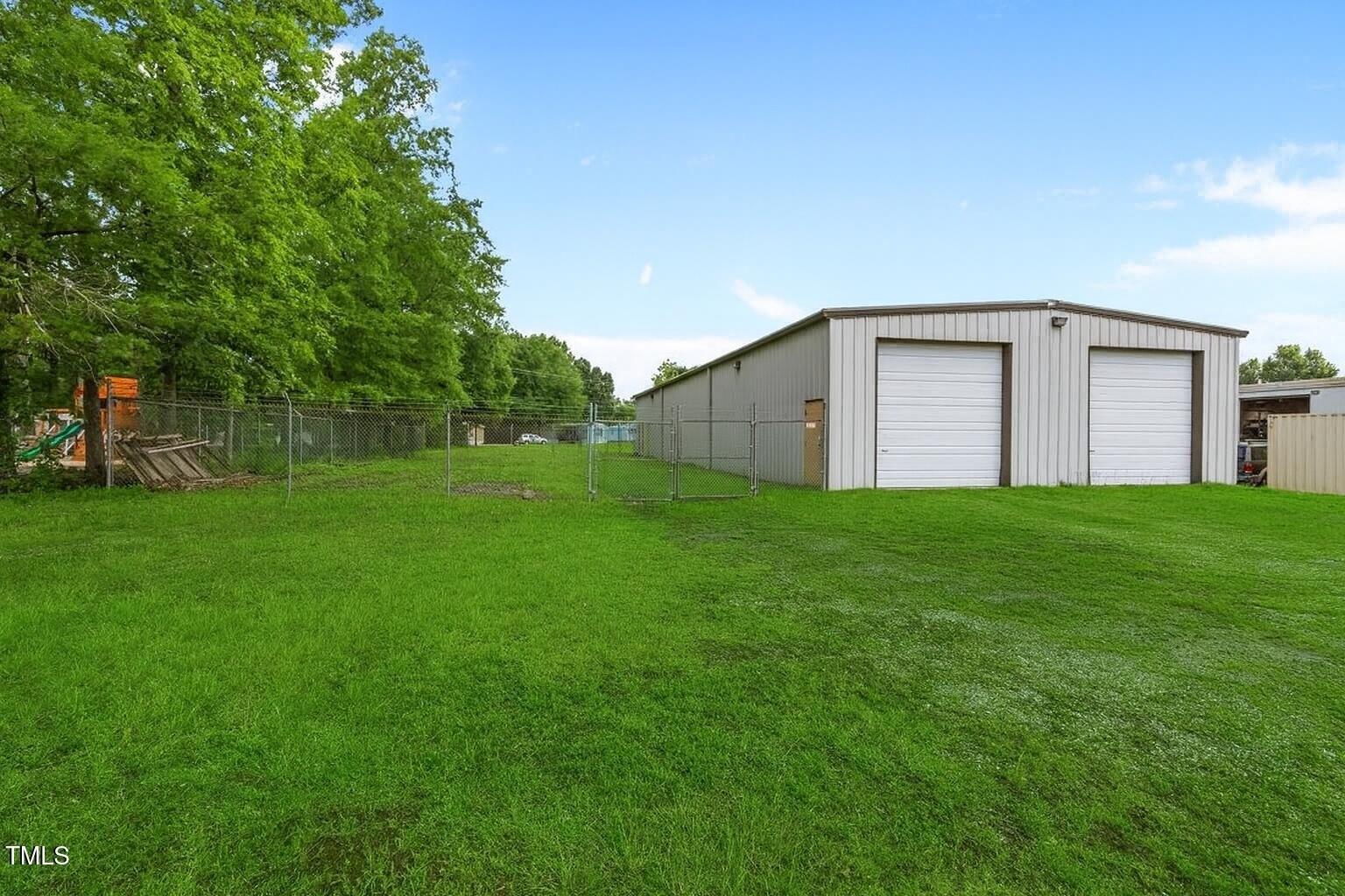 Property Image for 808 E Parker Street