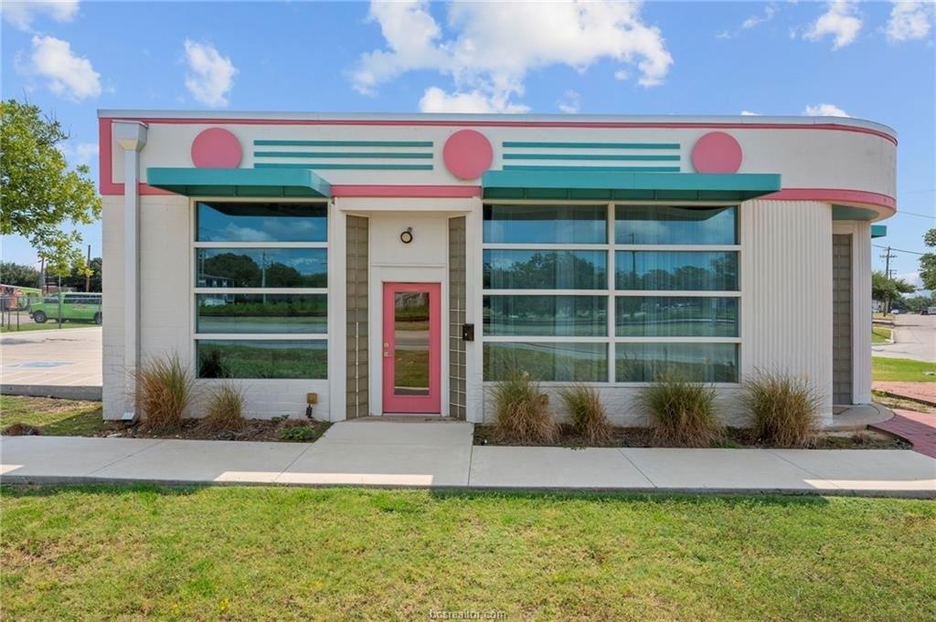 Property Image for 717 South Main Street B
