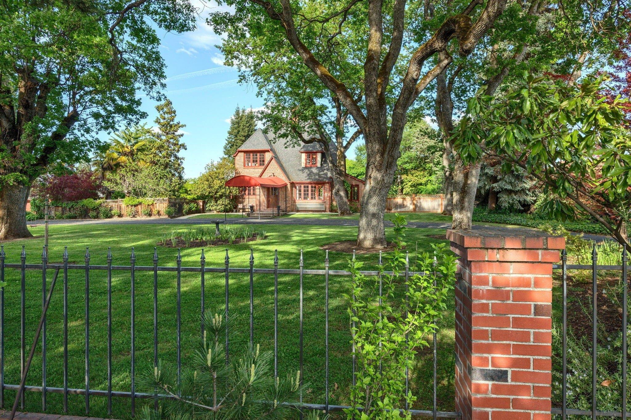 Property Image for 2336 Table Rock Road