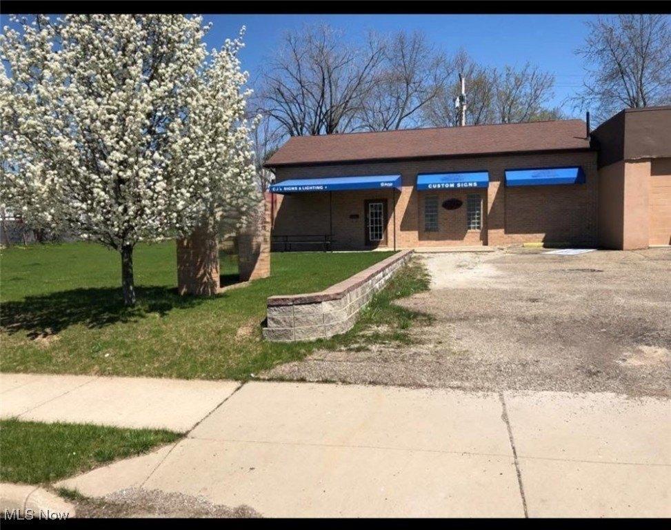 Property Image for 818 S Arch Avenue