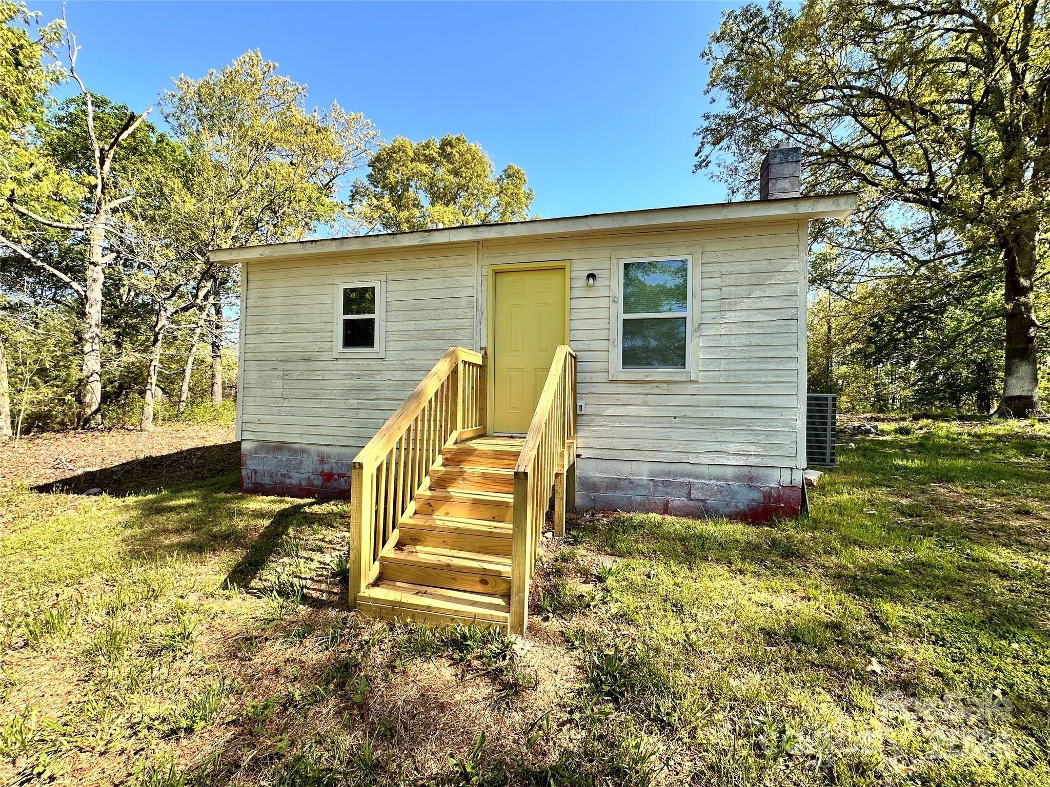 Property Image for 404 Tot Dellinger Road