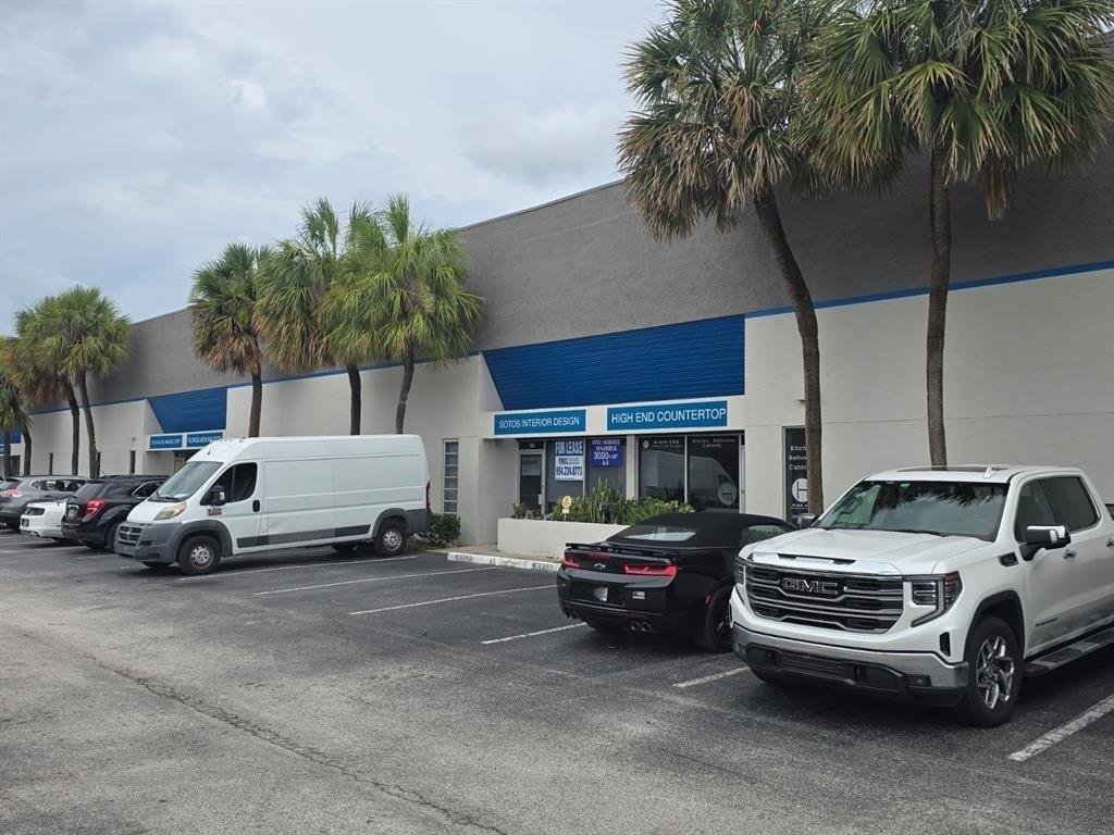 Property Image for 4100 N Powerline Rd A5