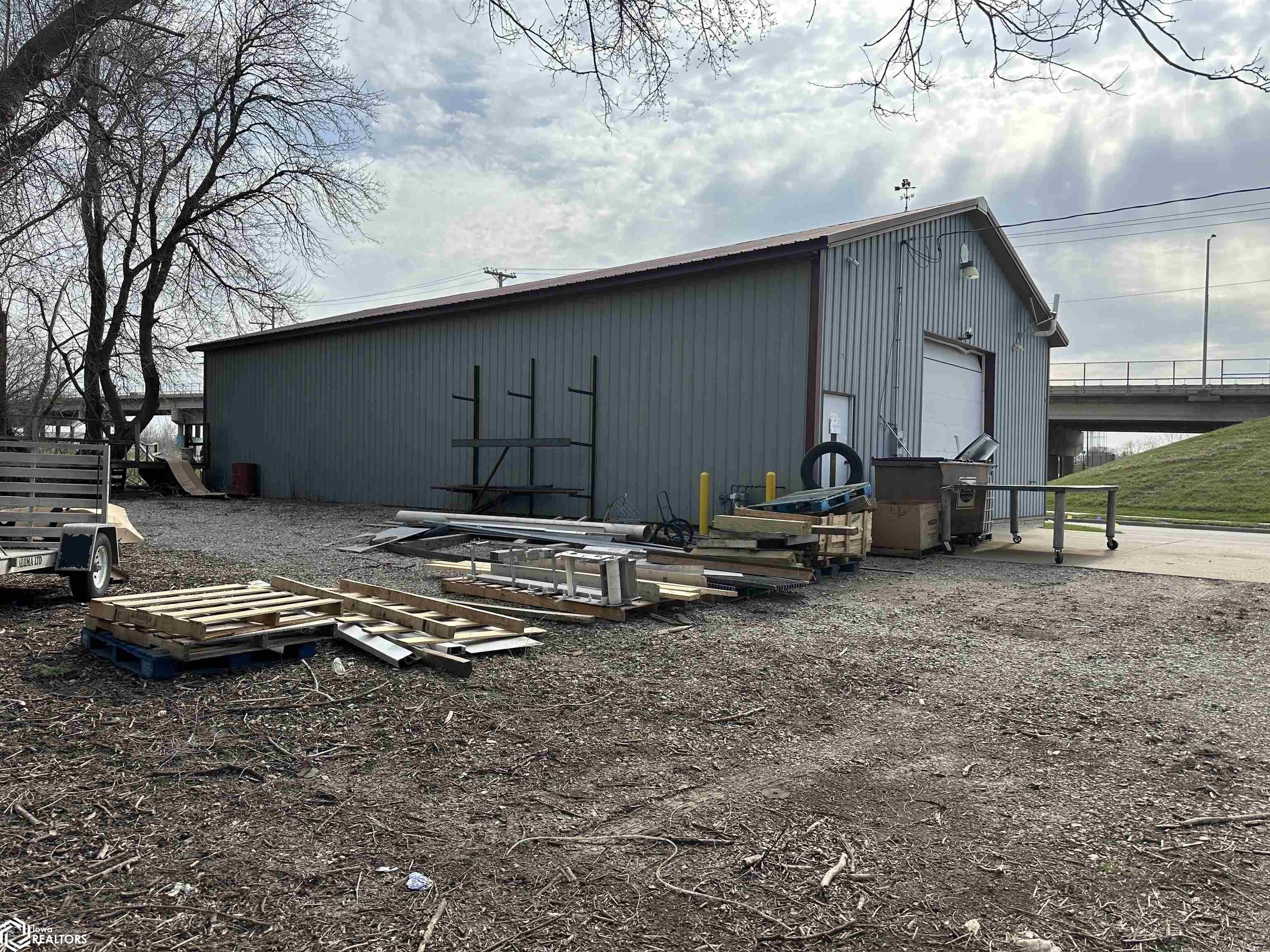 Property Image for 401 Player Street