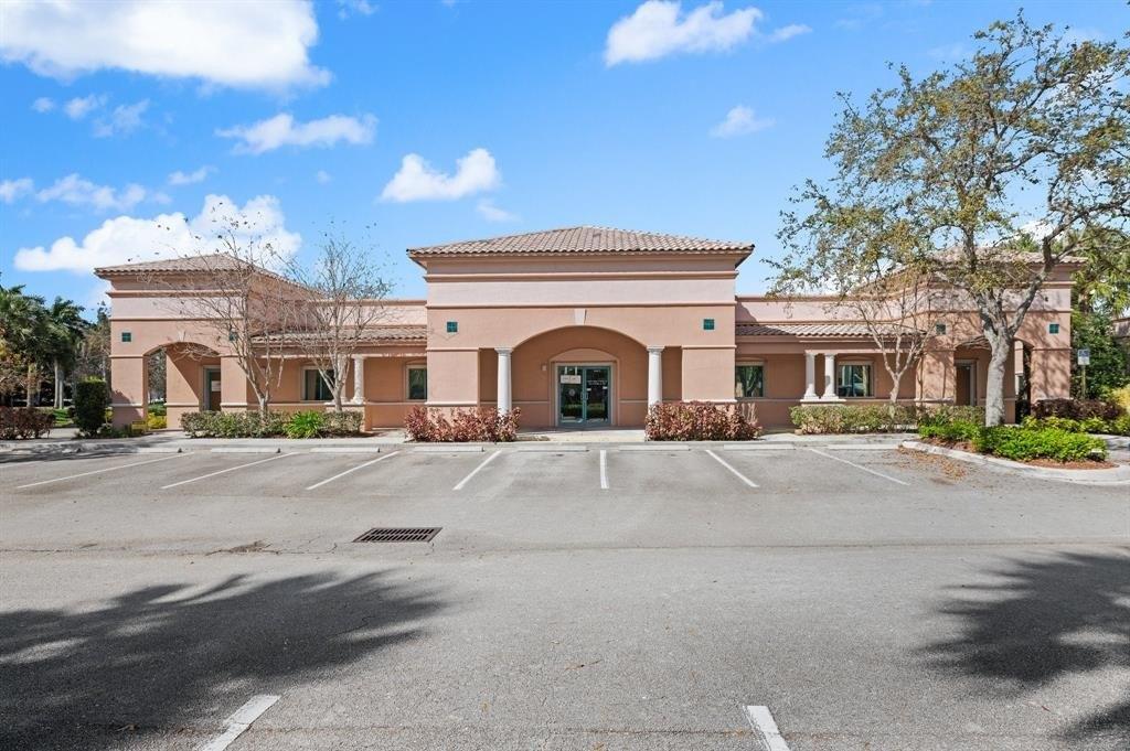 Property Image for 2233 N Commerce Pkwy