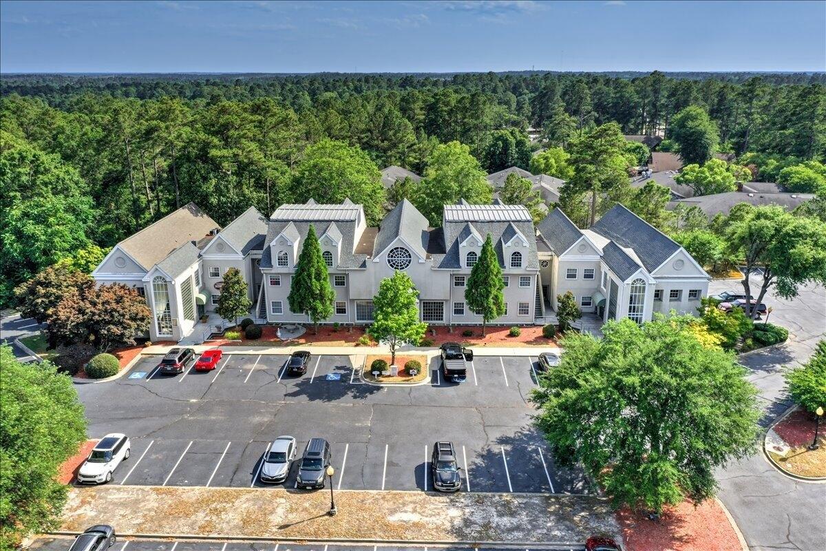Property Image for 5000/6000 Woodside Executive Court