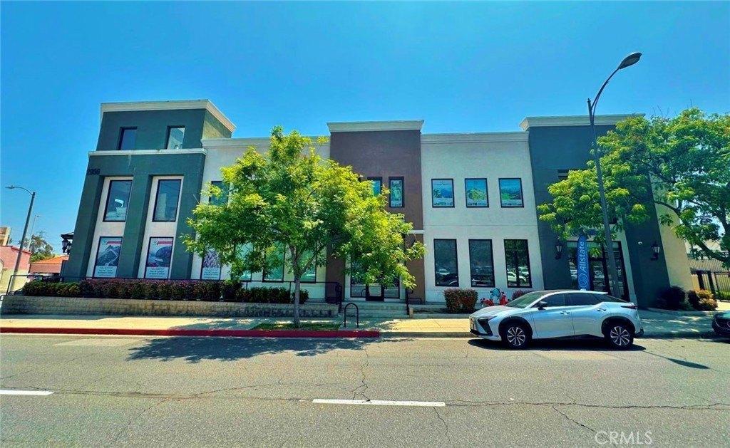 Property Image for 2956 E Colorado Boulevard