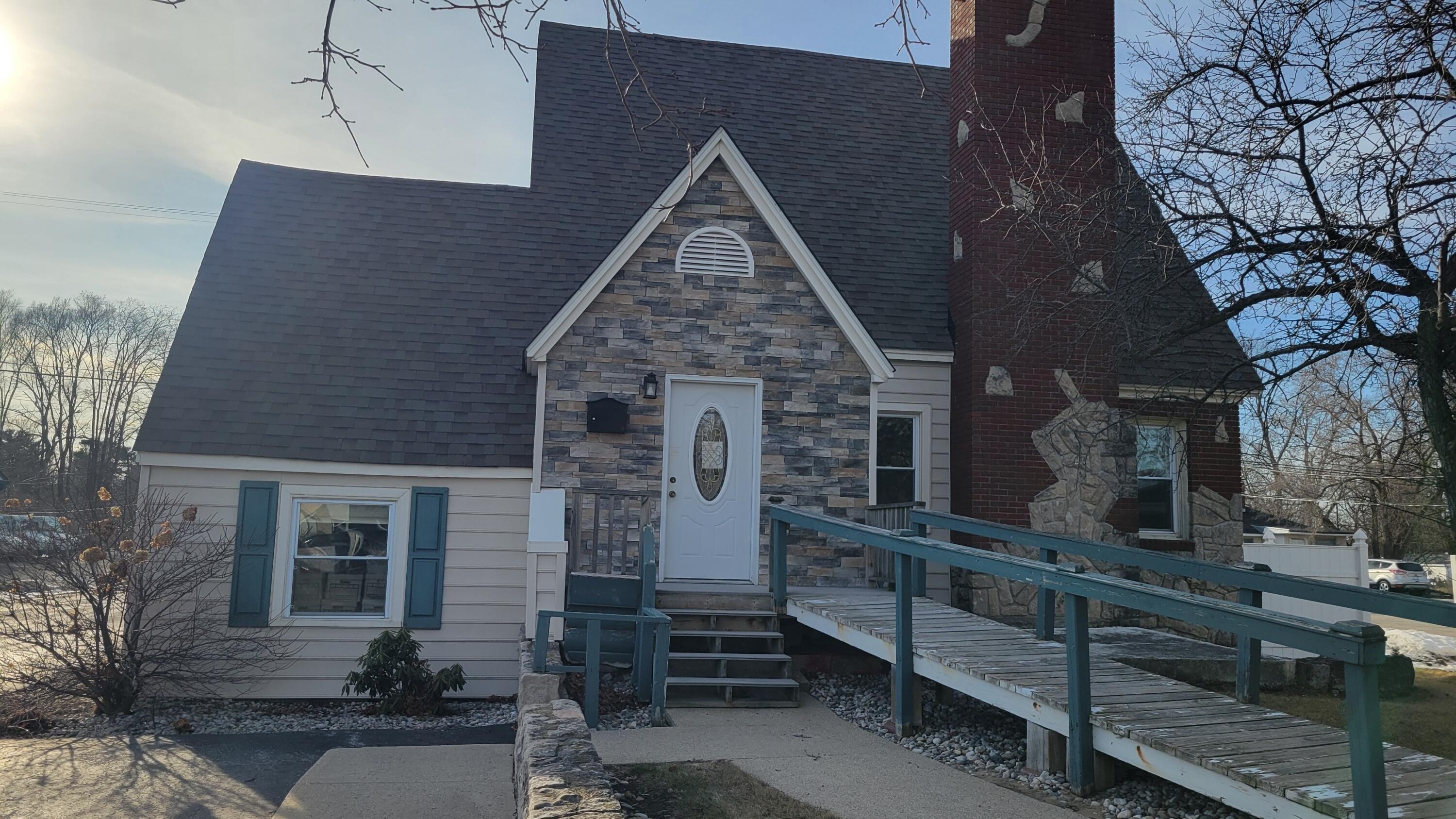 Property Image for 305 N State Street