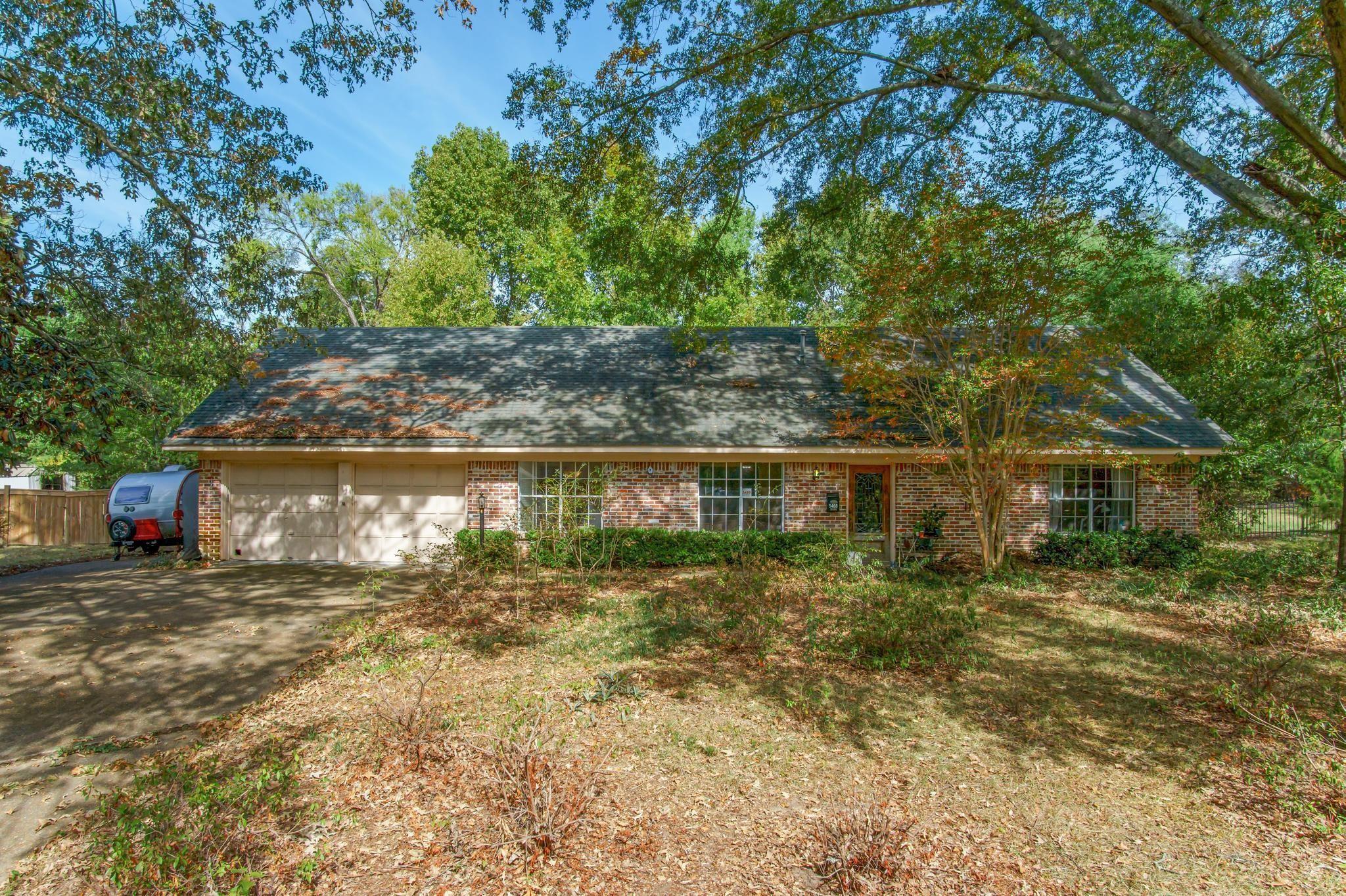 Property Image for 5468 Meadow Oaks Park Dr.