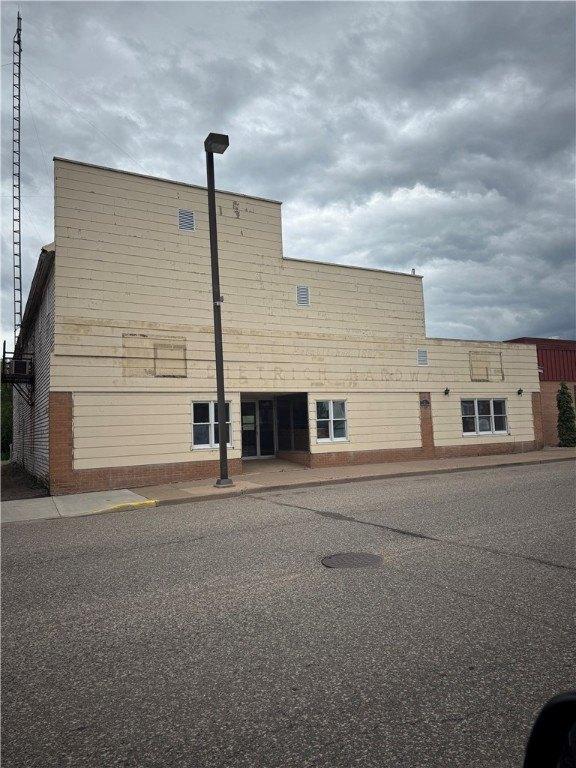 Property Image for 312 N Main Street