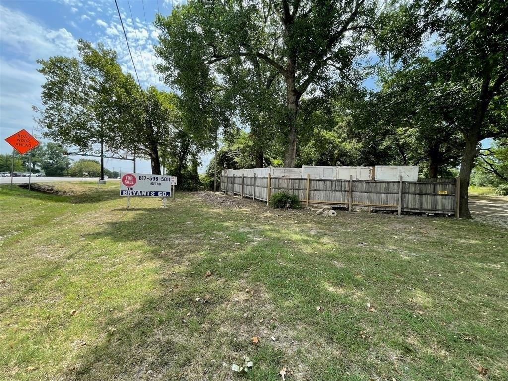Property Image for 1810 Fort Worth Highway