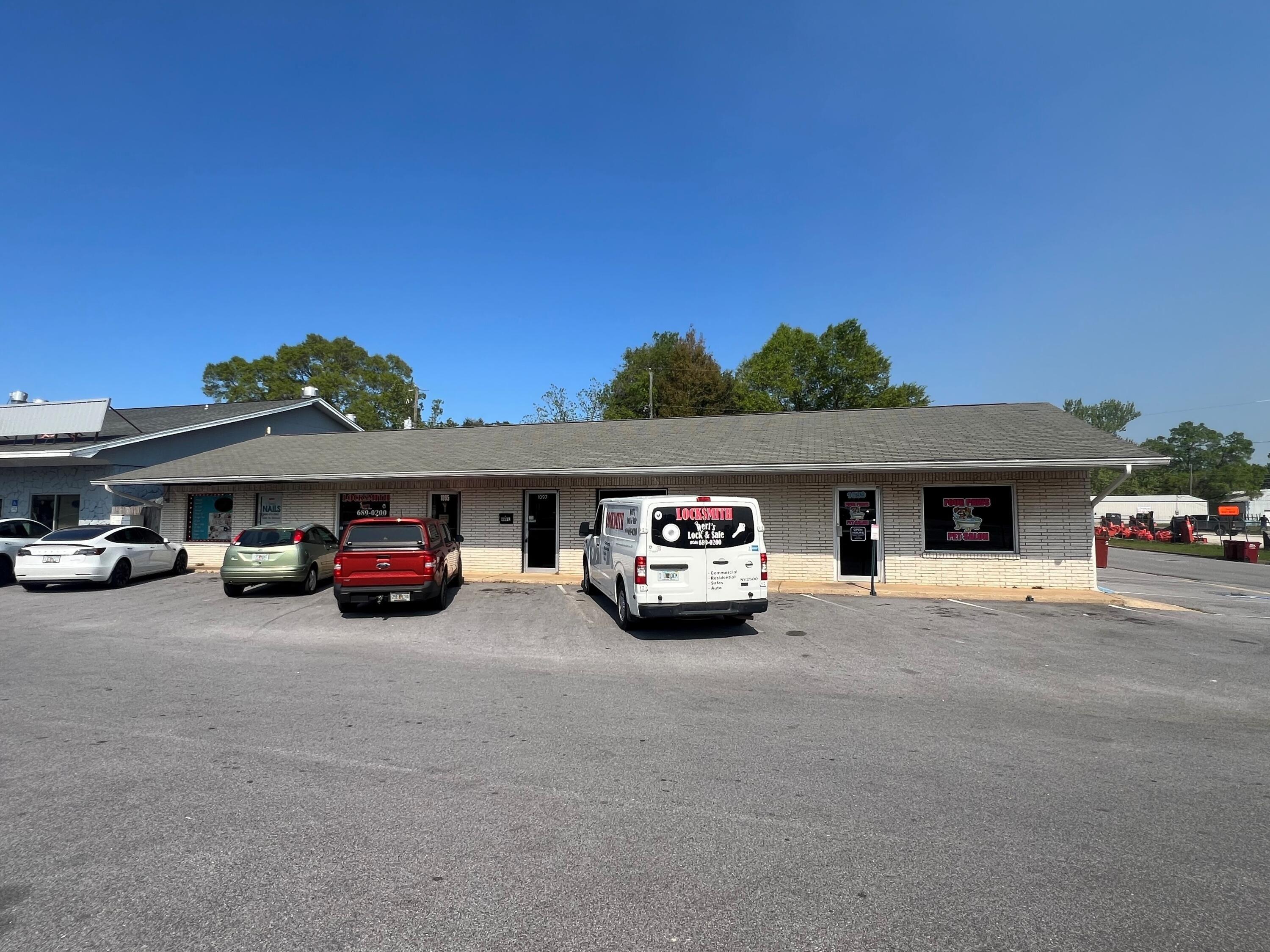 Property Image for 1097 S Ferdon Boulevard