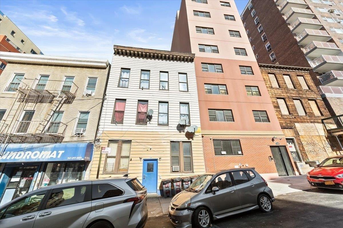 Property Image for 17 E 204th Street