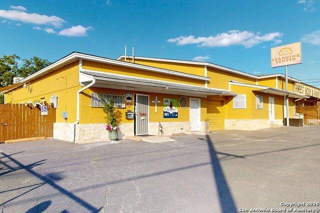 Property Image for 1222 Fredericksburg