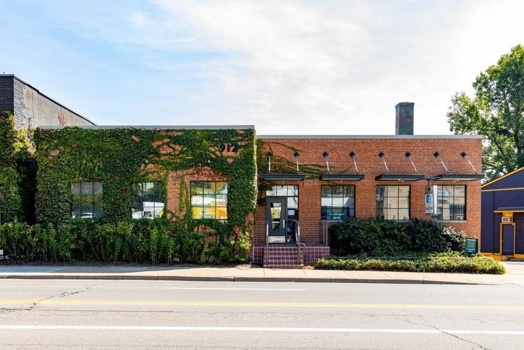 Property Image for 912 N Main St Street