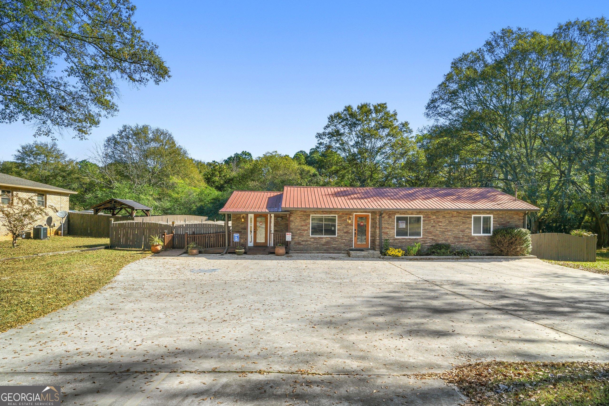 Property Image for 402 Carrollton