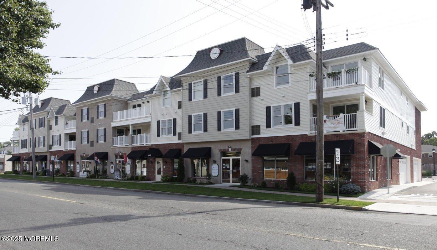 Property Image for 1700 Main Street 104