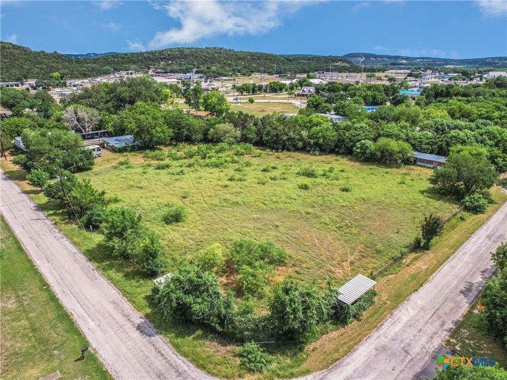 Property Image for 201 Oak Drive
