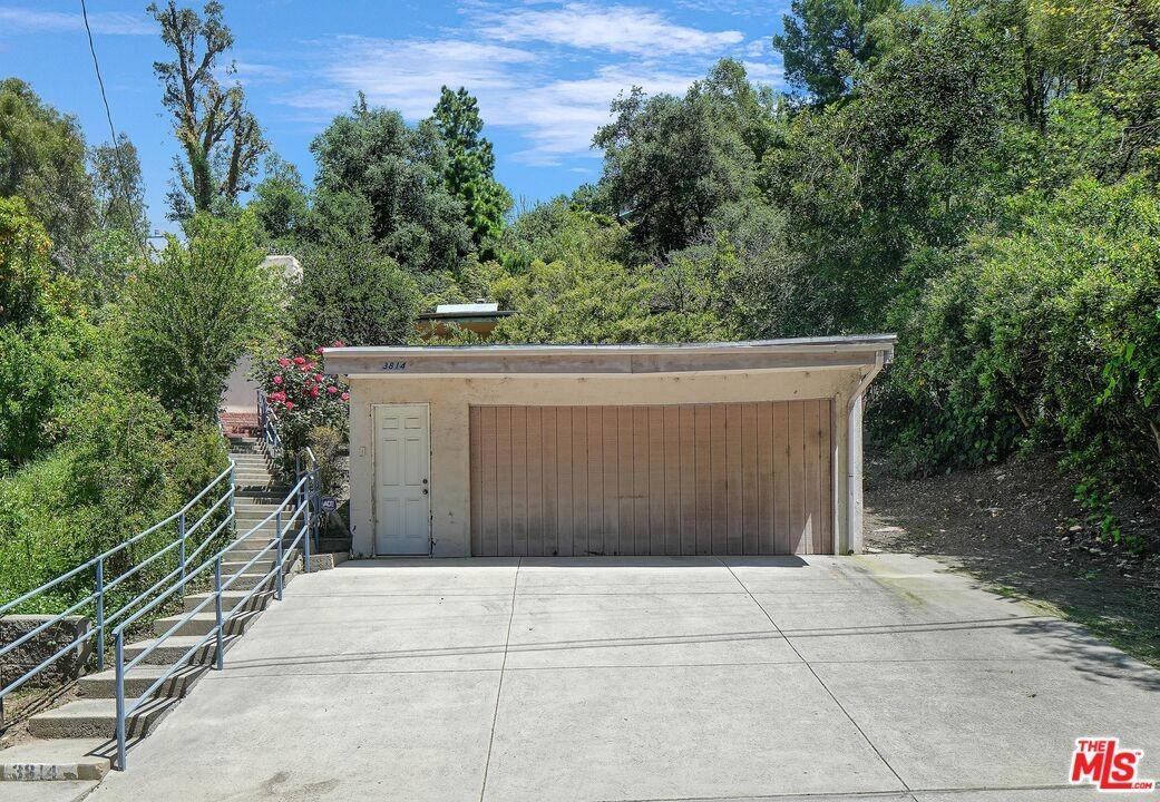Property Image for 3814 Ventura Canyon Ave