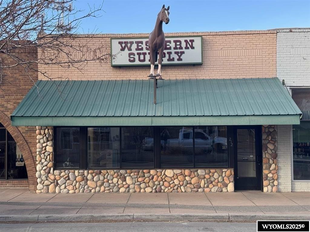 Property Image for 212 E Main