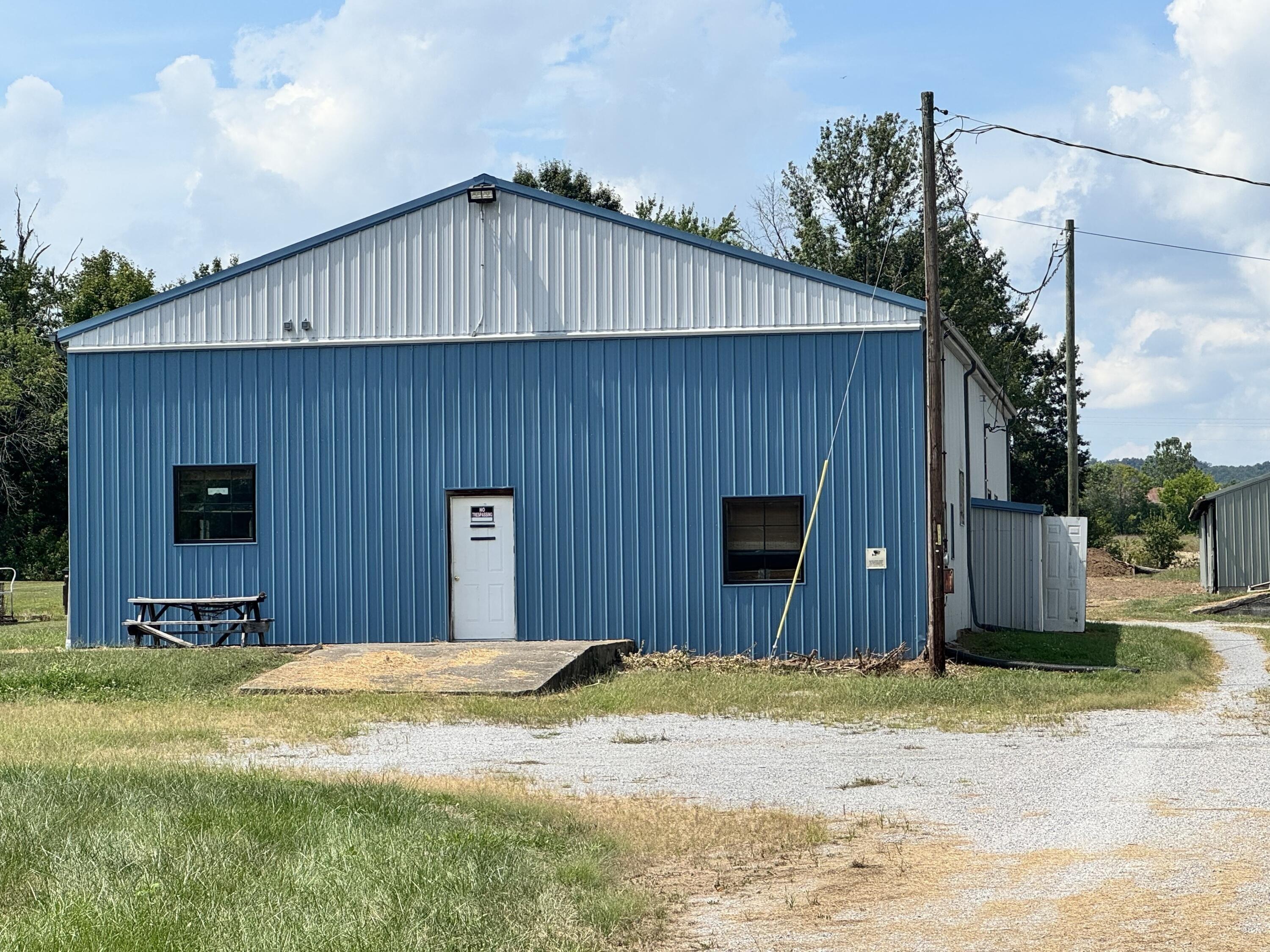 Property Image for 325 Ky Hwy 2141