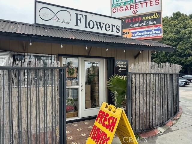 Property Image for 5301 W Sunset Boulevard