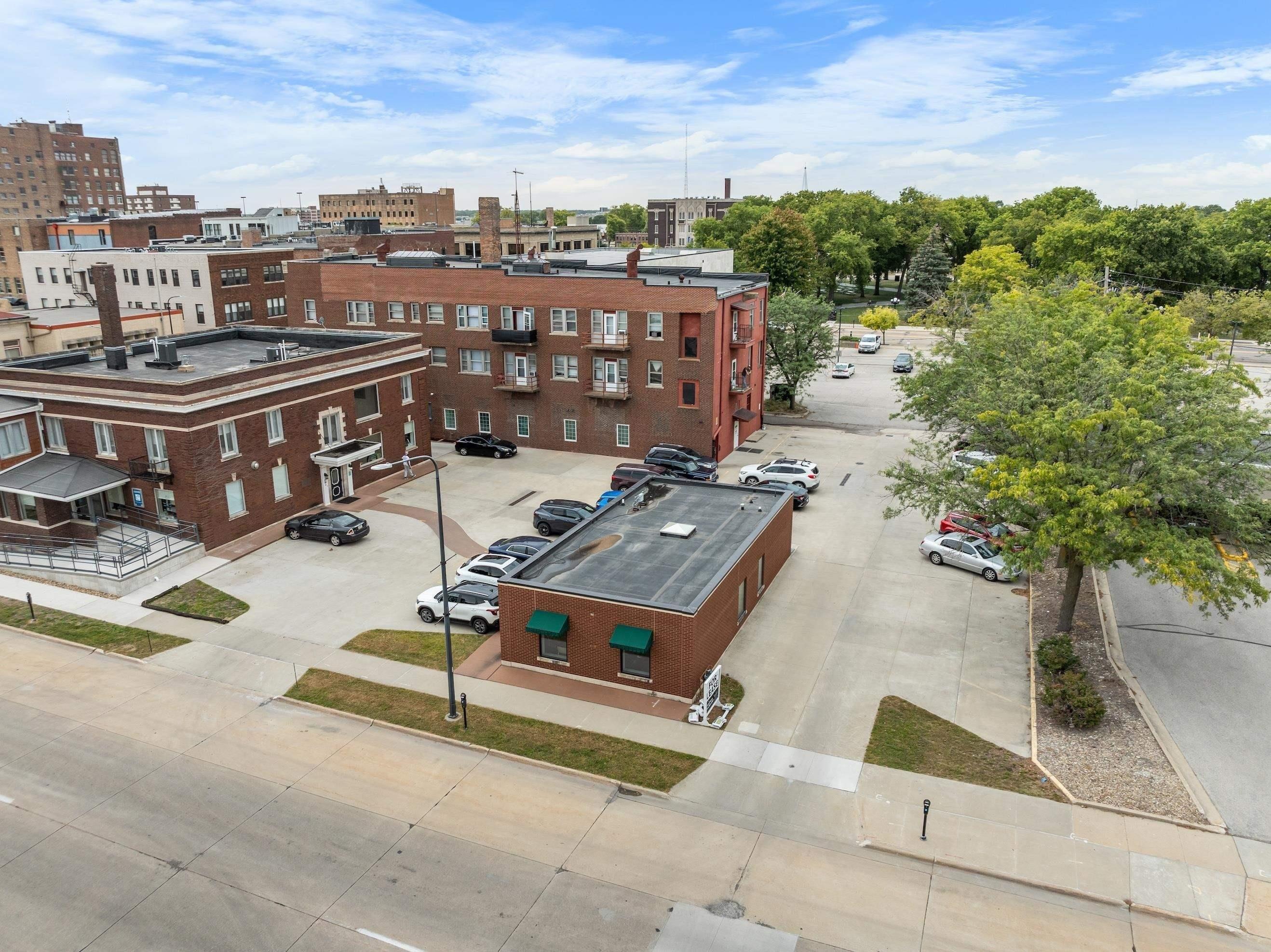 Property Image for 415 E 5th Street