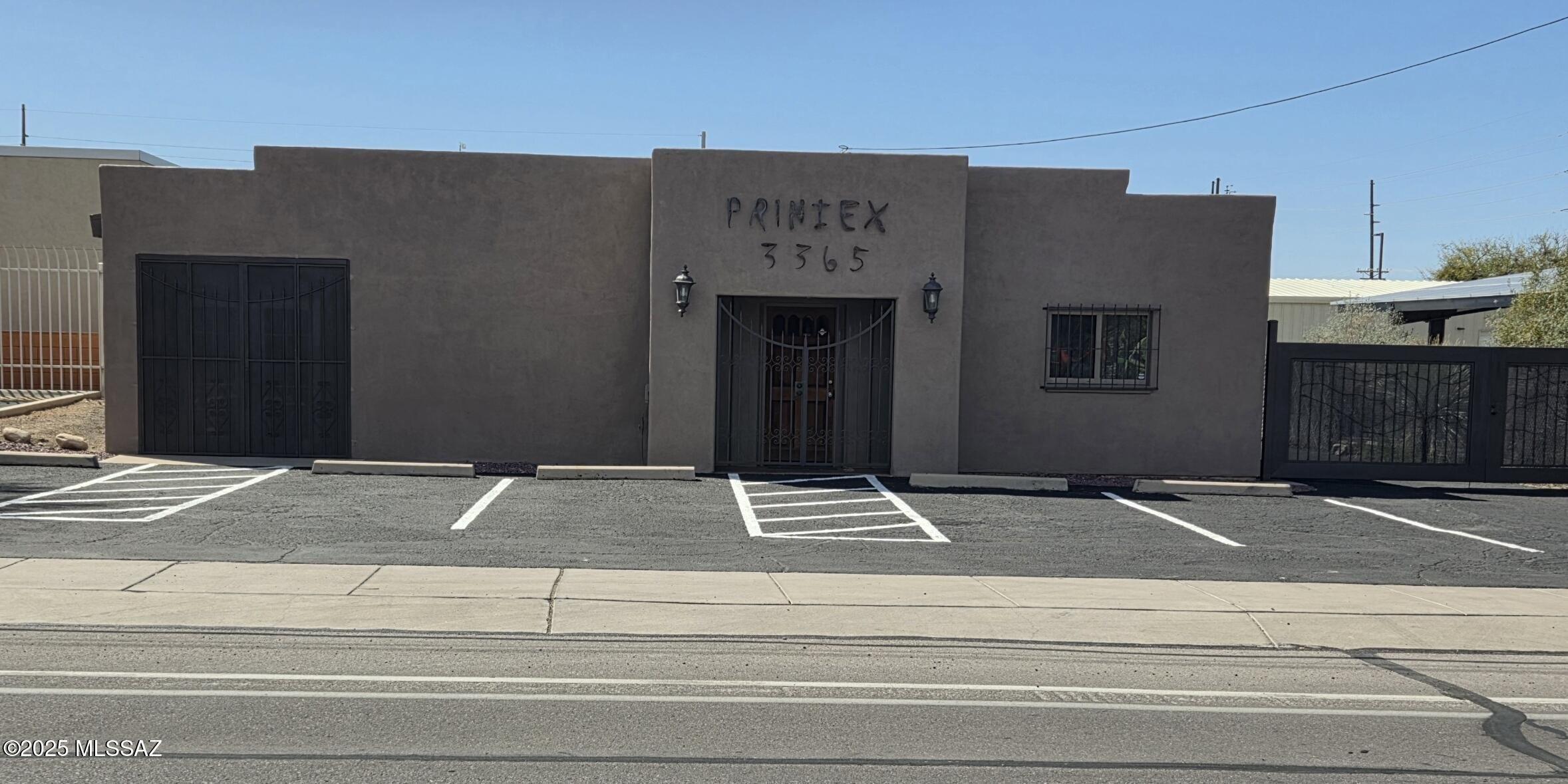 Property Image for 3365 N Dodge Boulevard