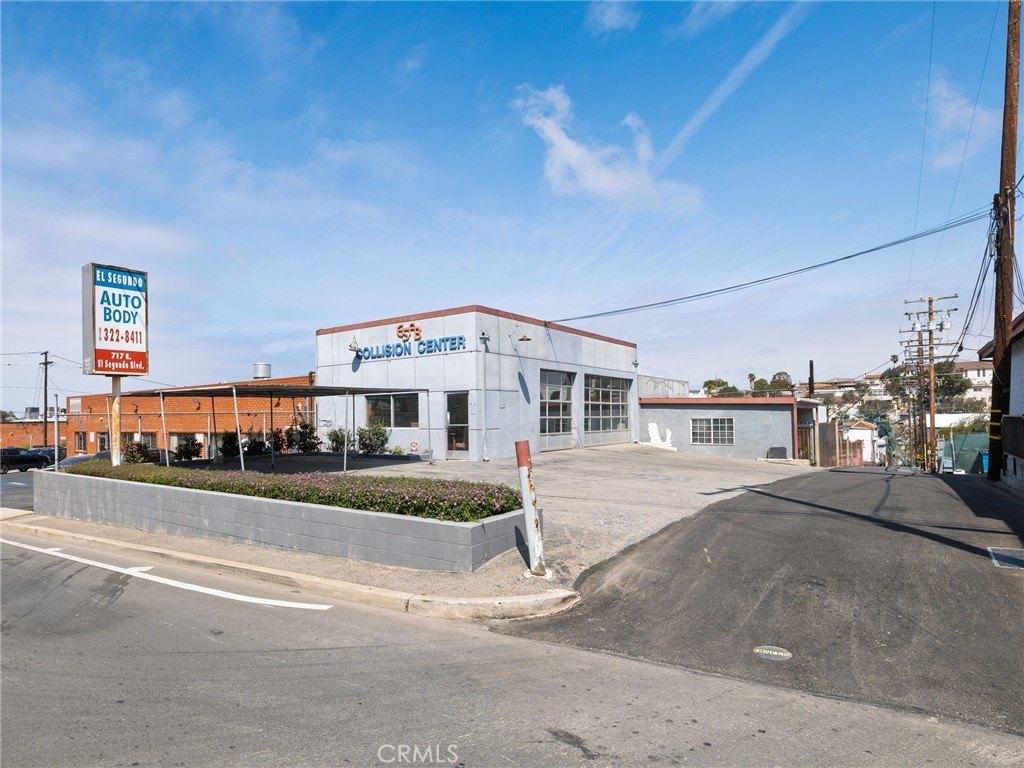 Property Image for 713 E El Segundo Boulevard