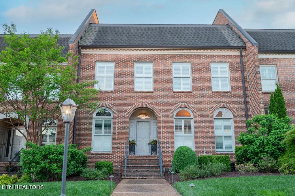 Property Image for 3340 Kingston Pike 4