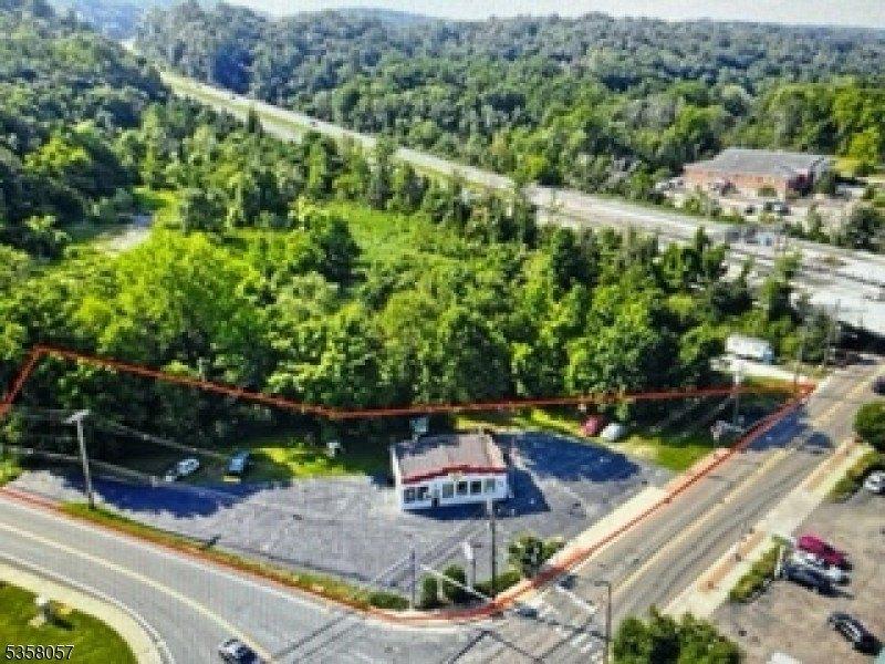 Property Image for 85 Main St